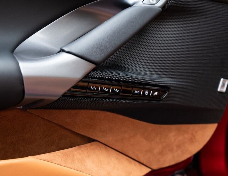 Ferrari SF90 Kabriolet 4,0 l 736 kw