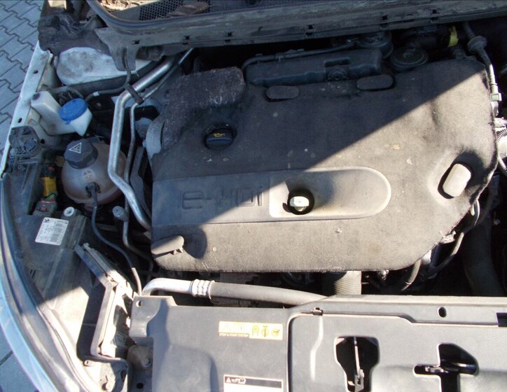 Peugeot 308 Kombi 2,0 l 133 kw