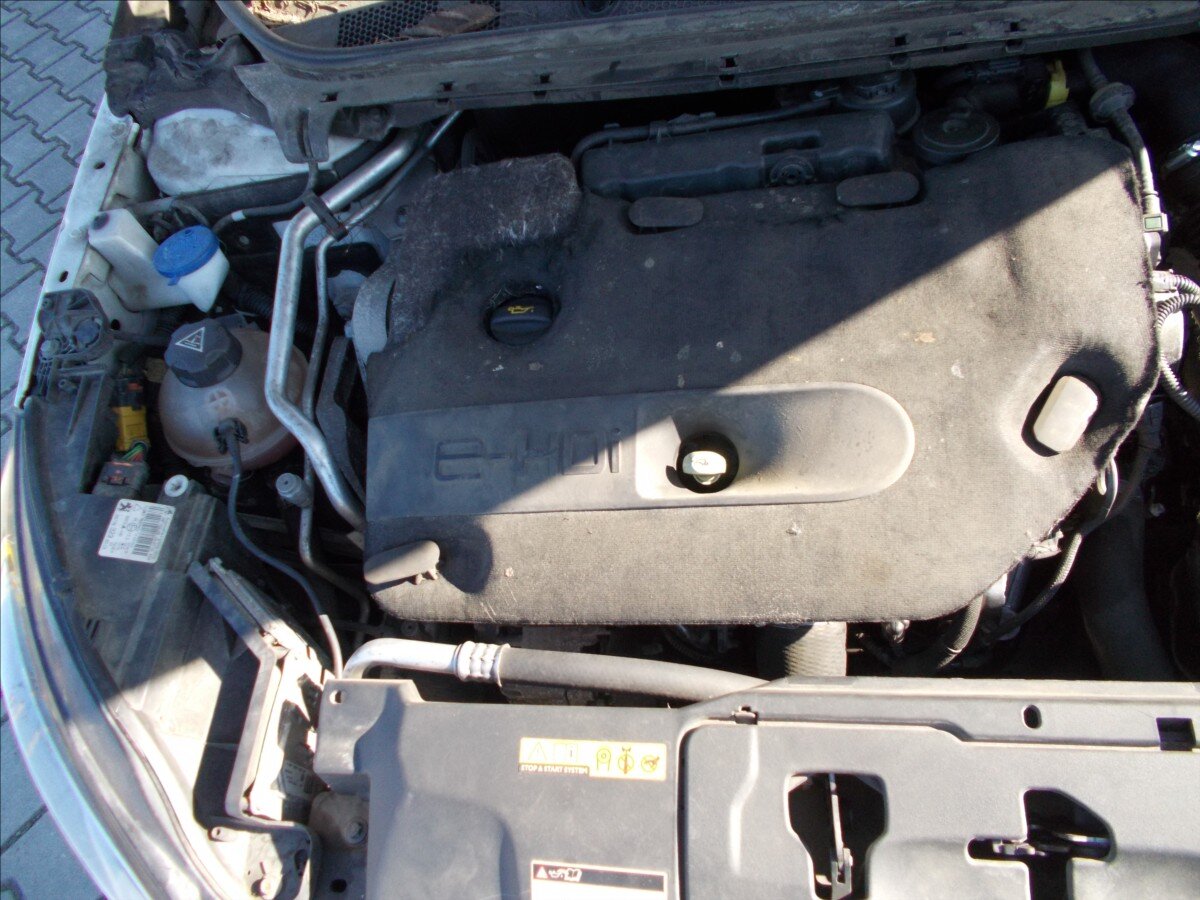 Peugeot 308 Kombi 2,0 l 133 kw