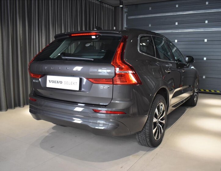 Volvo XC60 4