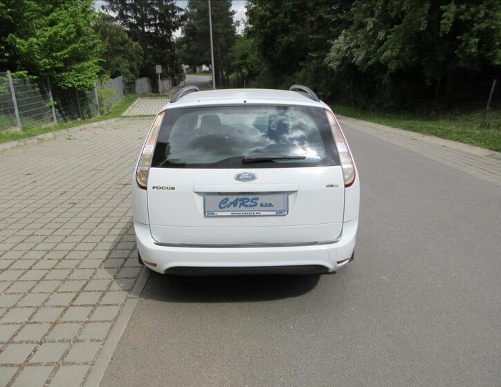 Ford Focus Kombi 1,6 l 66 kw