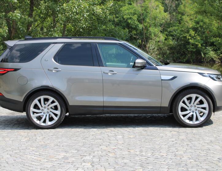Land Rover Discovery 7