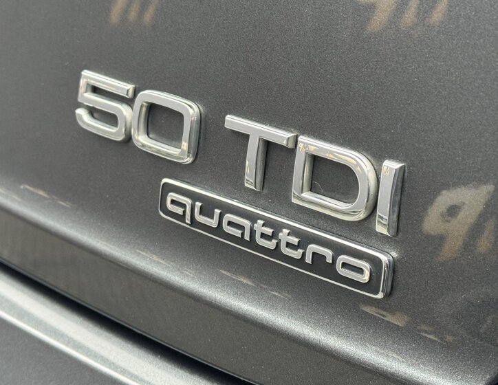 Audi Q8 SUV 3,0 l 210 kw