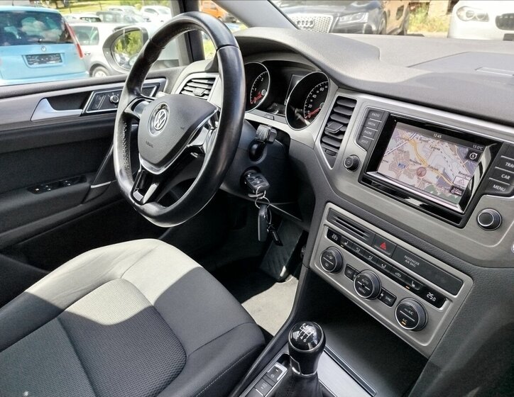 Volkswagen Golf Sportsvan 30