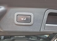 Land Rover Range Rover Velar SUV 3,0 l 221 kw