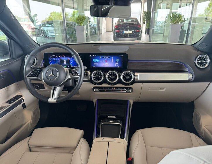 Mercedes-Benz EQB SUV / Terénní 0,0 168 kw