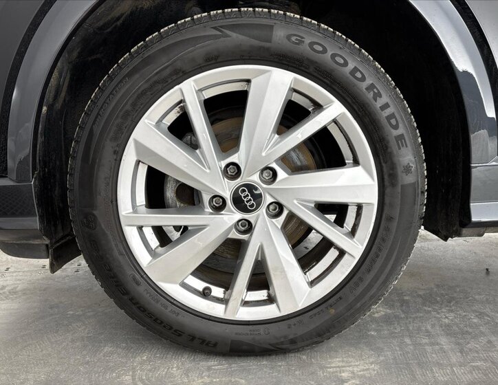 Audi Q2 SUV / Terénní 1,5 l 110 kw