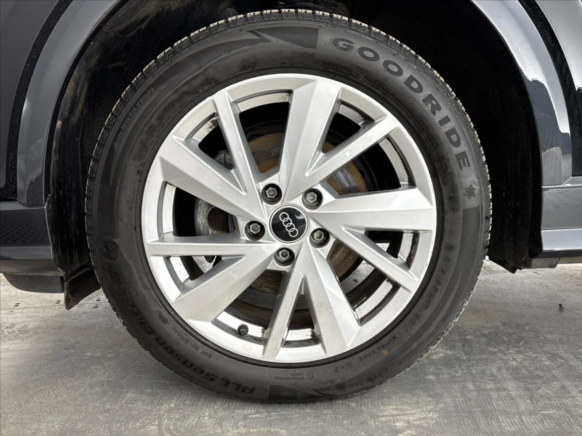 Audi Q2 SUV / Terénní 1,5 l 110 kw