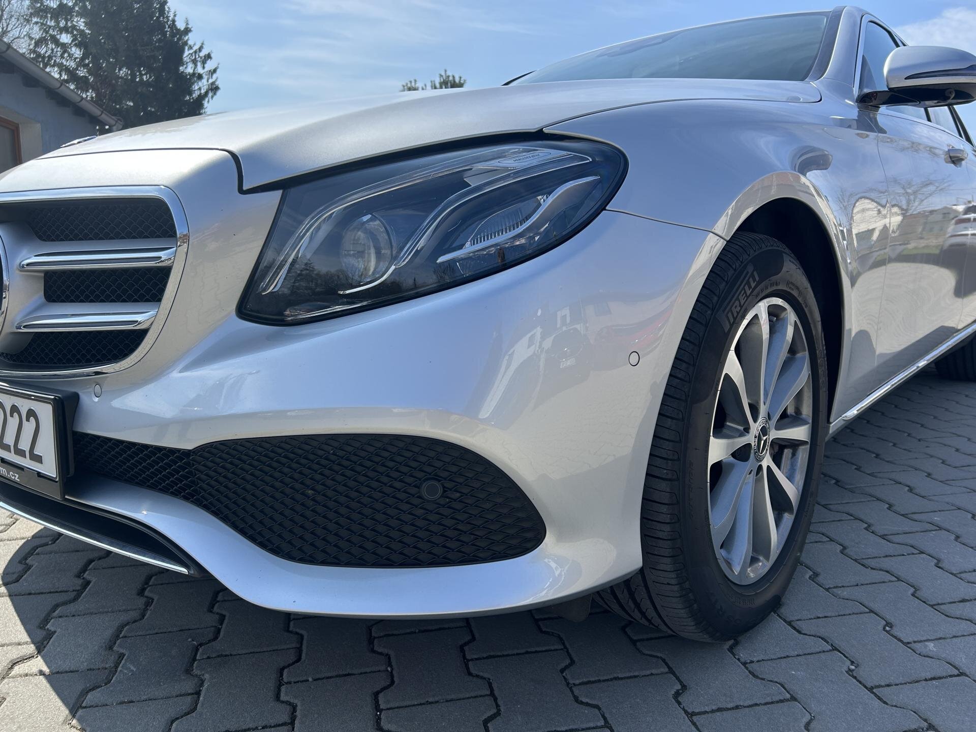 Mercedes-Benz Třídy E Sedan / Limuzína 3,0 l 190 kw