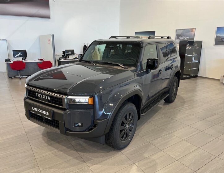 Toyota Land Cruiser 1