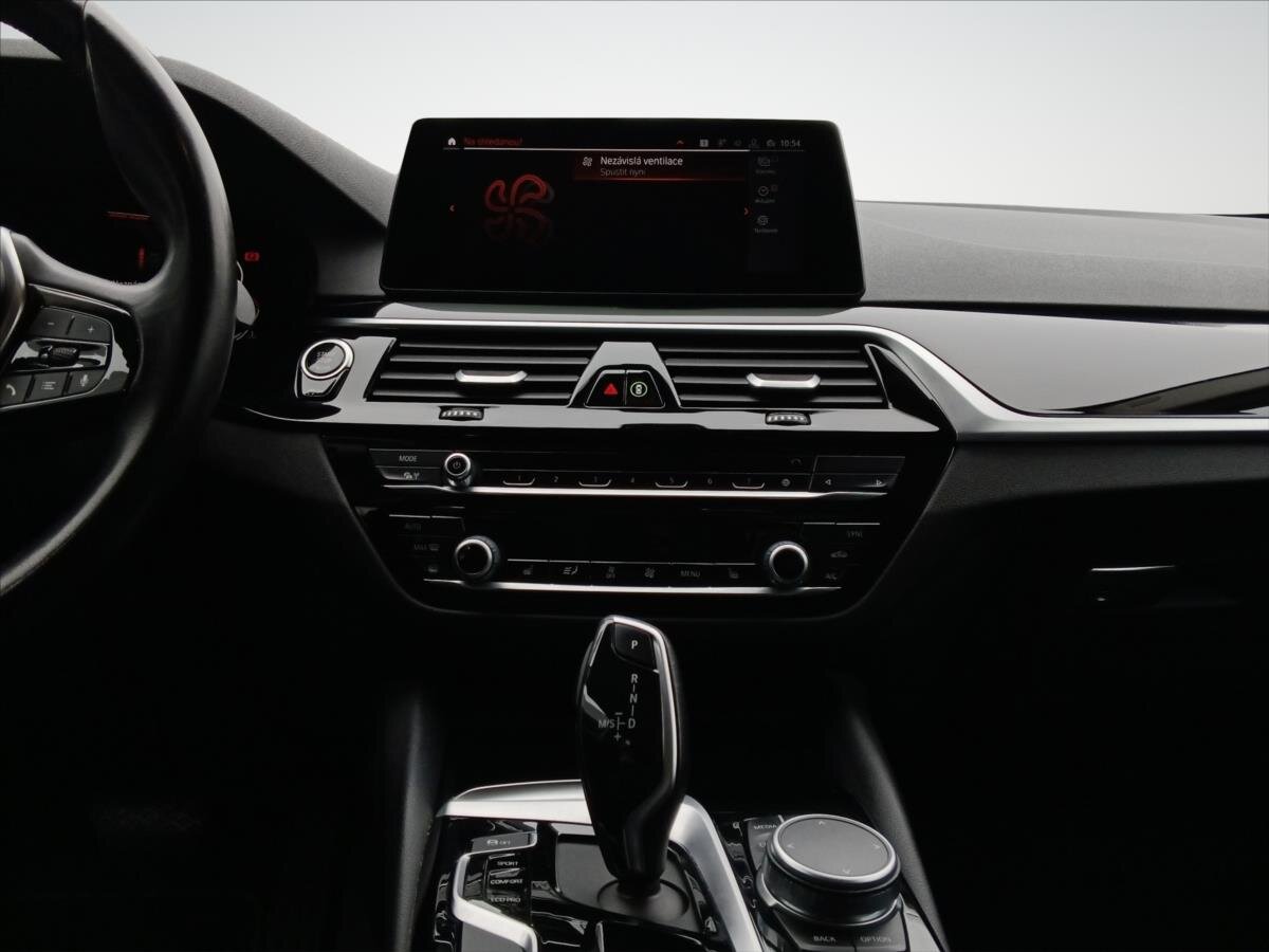 BMW Řada 5 Sedan 2,0 l 135 kw