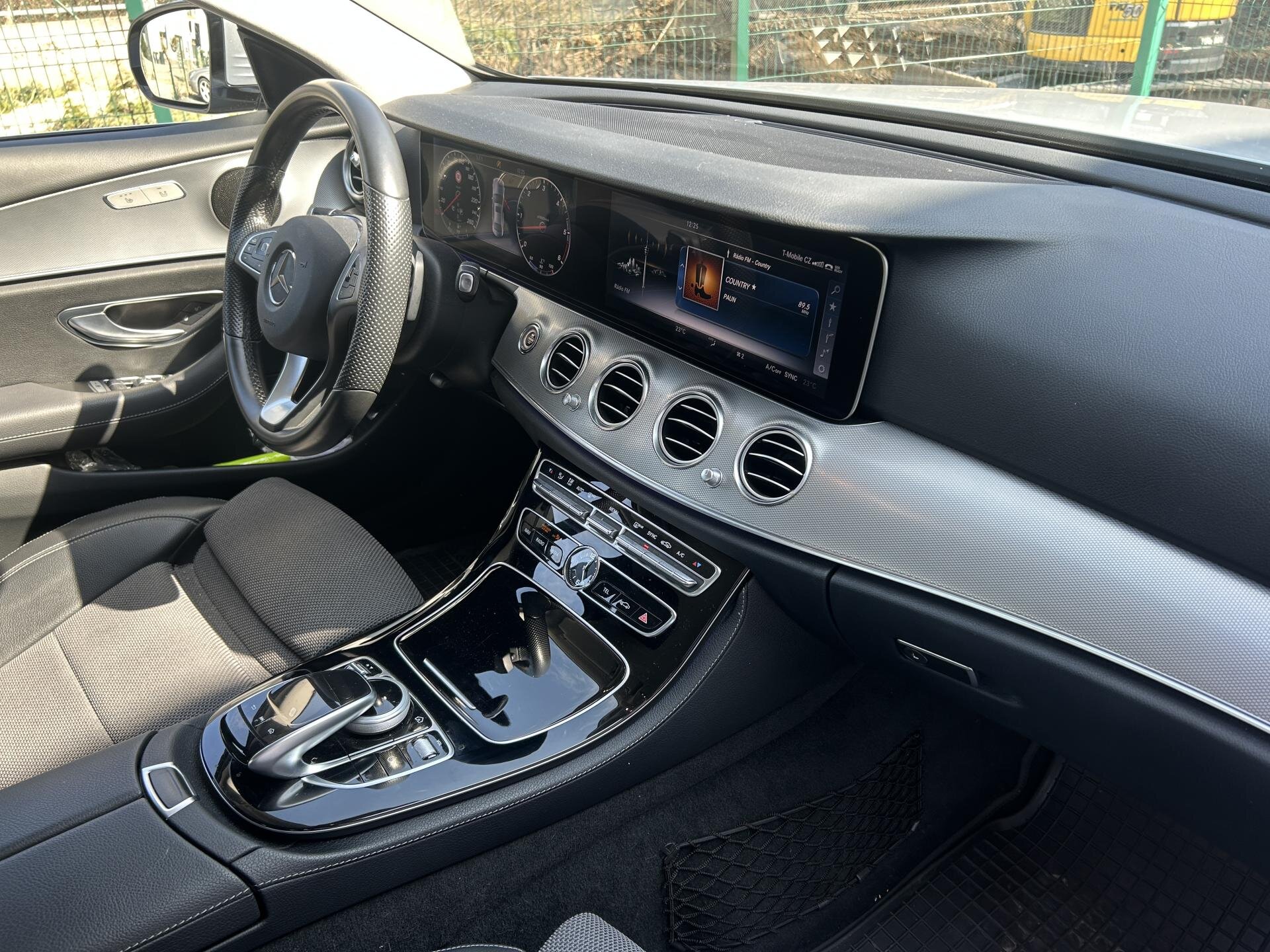 Mercedes-Benz Třídy E Sedan / Limuzína 3,0 l 190 kw