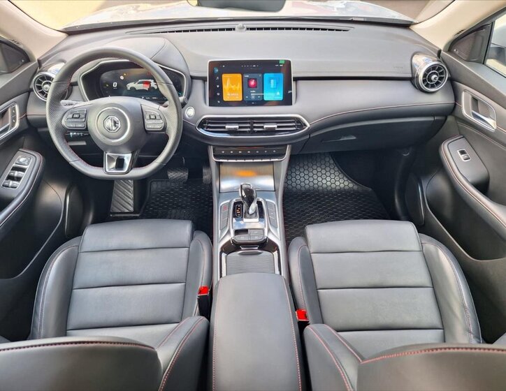 MG HS SUV / Terénní 1,5 l 119 kw