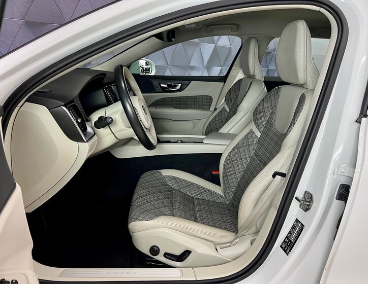 Volvo V60 Kombi 2,0 l 110 kw