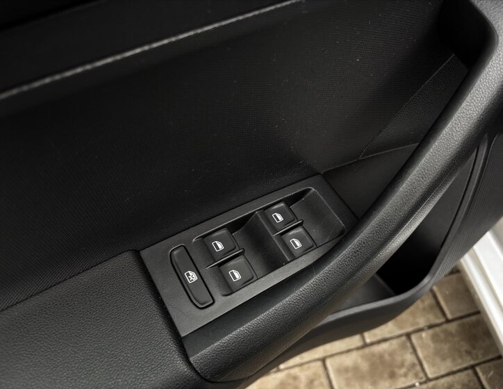 Škoda Rapid Liftback 1,2 l 63 kw