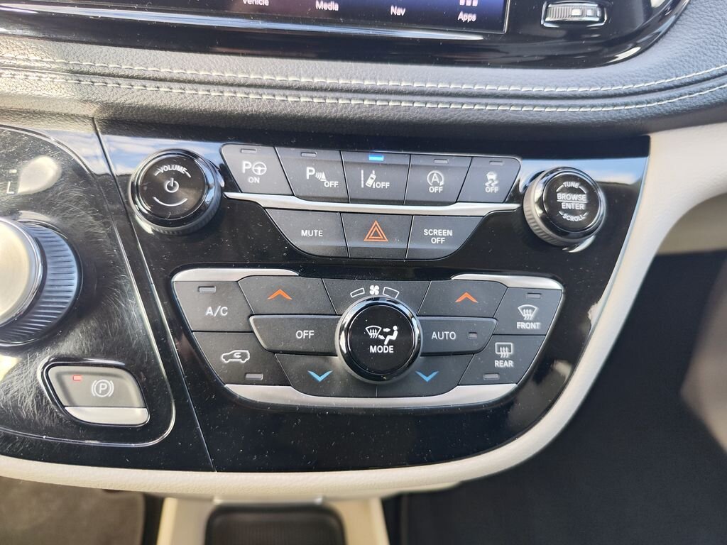 Chrysler Pacifica MPV 3,6 l 214 kw