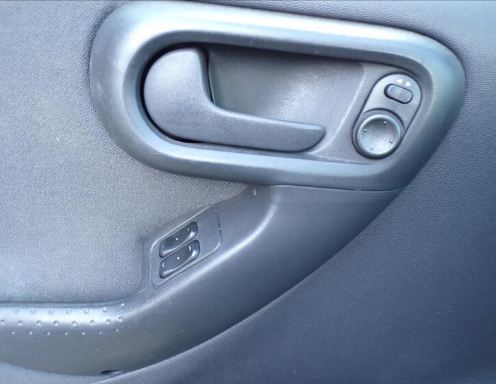 Opel Corsa Hatchback 973,0 43 kw