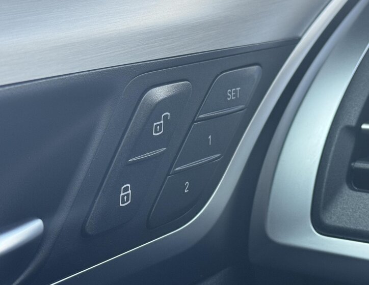 BMW X4 SUV / Terénní 2,0 l 140 kw