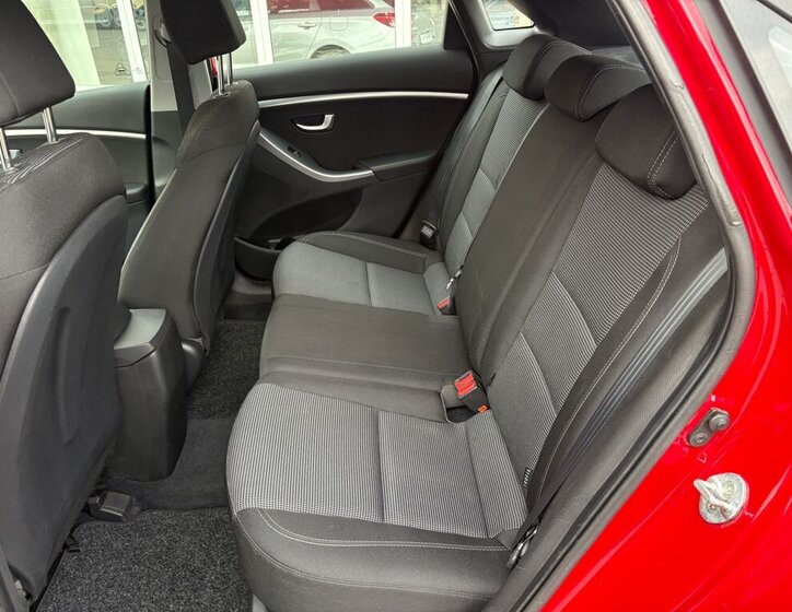 Hyundai i30 Hatchback 1,4 l 73 kw