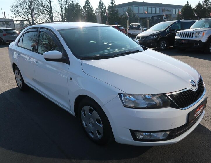 Škoda Rapid Sedan / Limuzína 1,2 l 63 kw
