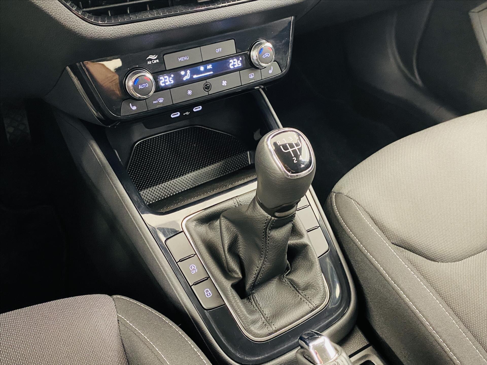 Škoda Fabia Hatchback 999,0 59 kw