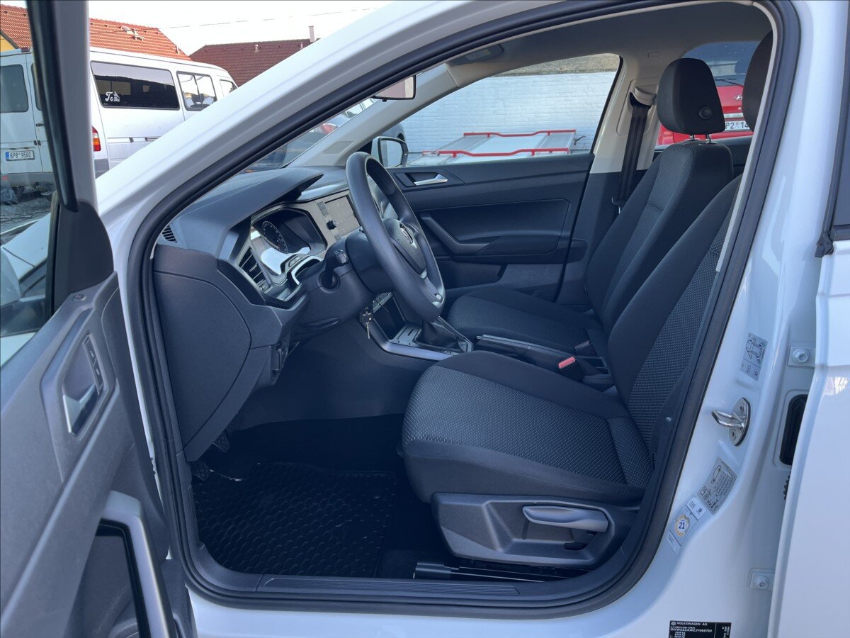 Volkswagen Polo Hatchback 999,0 48 kw