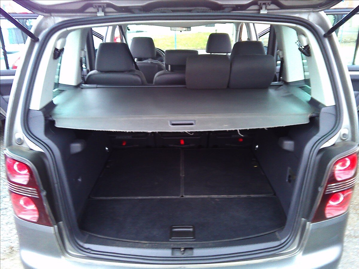 Volkswagen Touran Kombi 2,0 l 103 kw