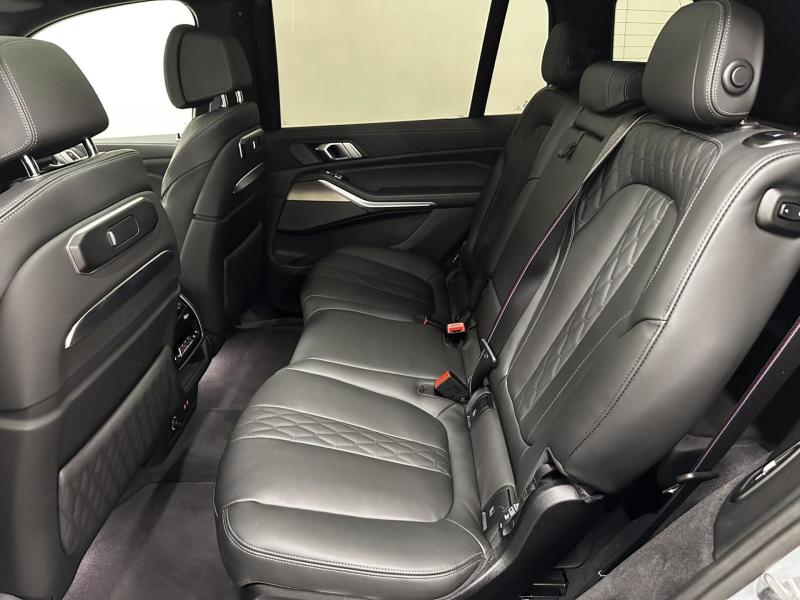 BMW X7 SUV 4,4 l 390 kw