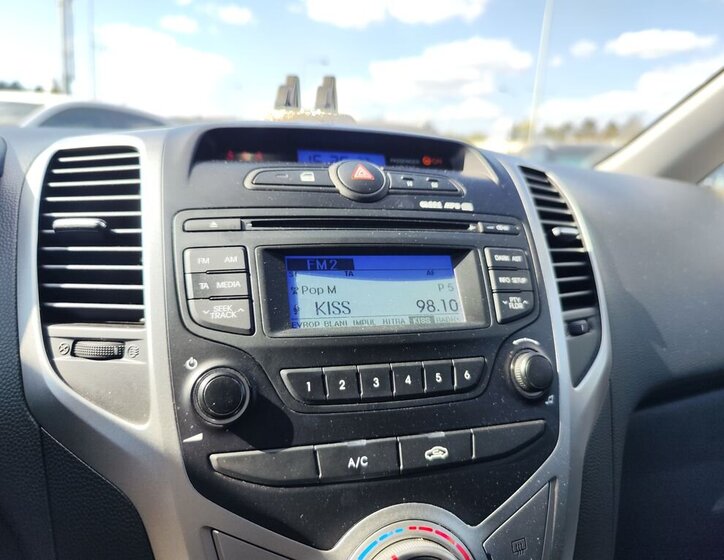 Hyundai ix20 MPV 1,4 l 66 kw