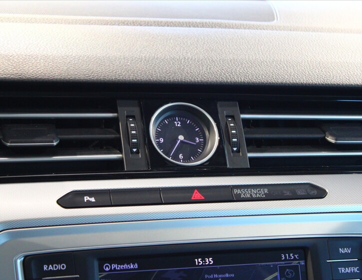 Volkswagen Passat 14