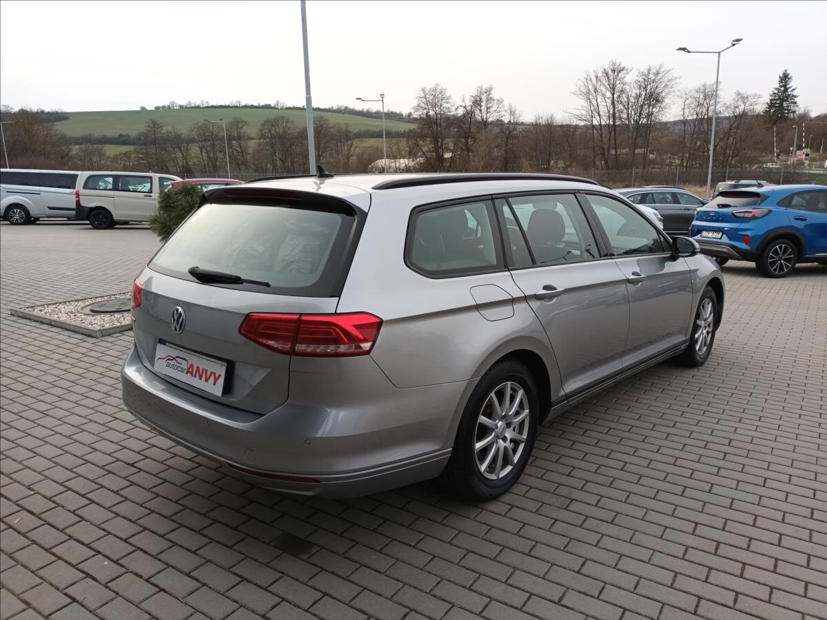 Volkswagen Passat Kombi 2,0 l 110 kw