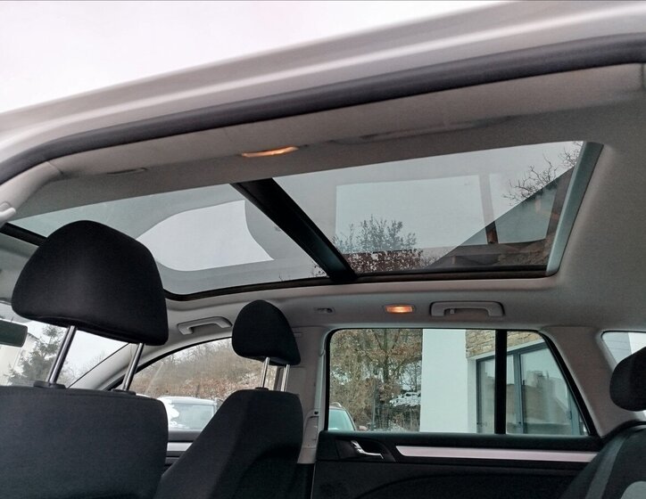 Škoda Superb Kombi 2,0 l 103 kw