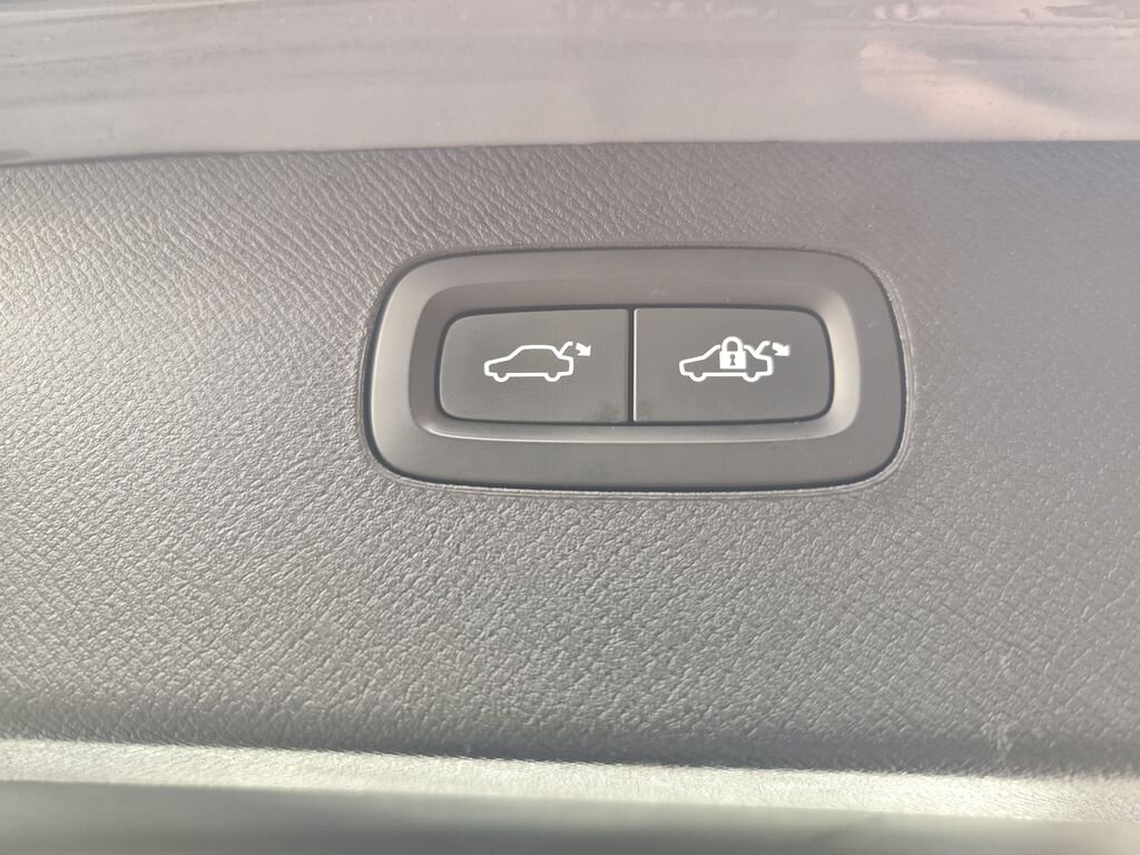 Volvo XC90 SUV 2,0 l 173 kw