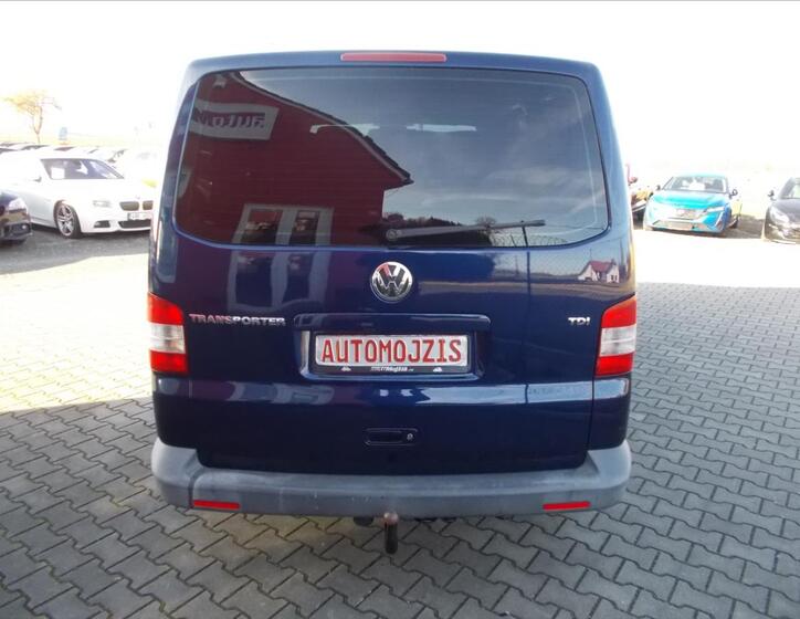 Volkswagen Transporter 9