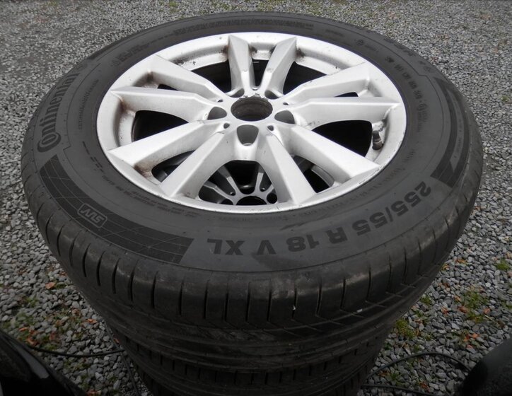 BMW X5 Kombi 3,0 l 190 kw