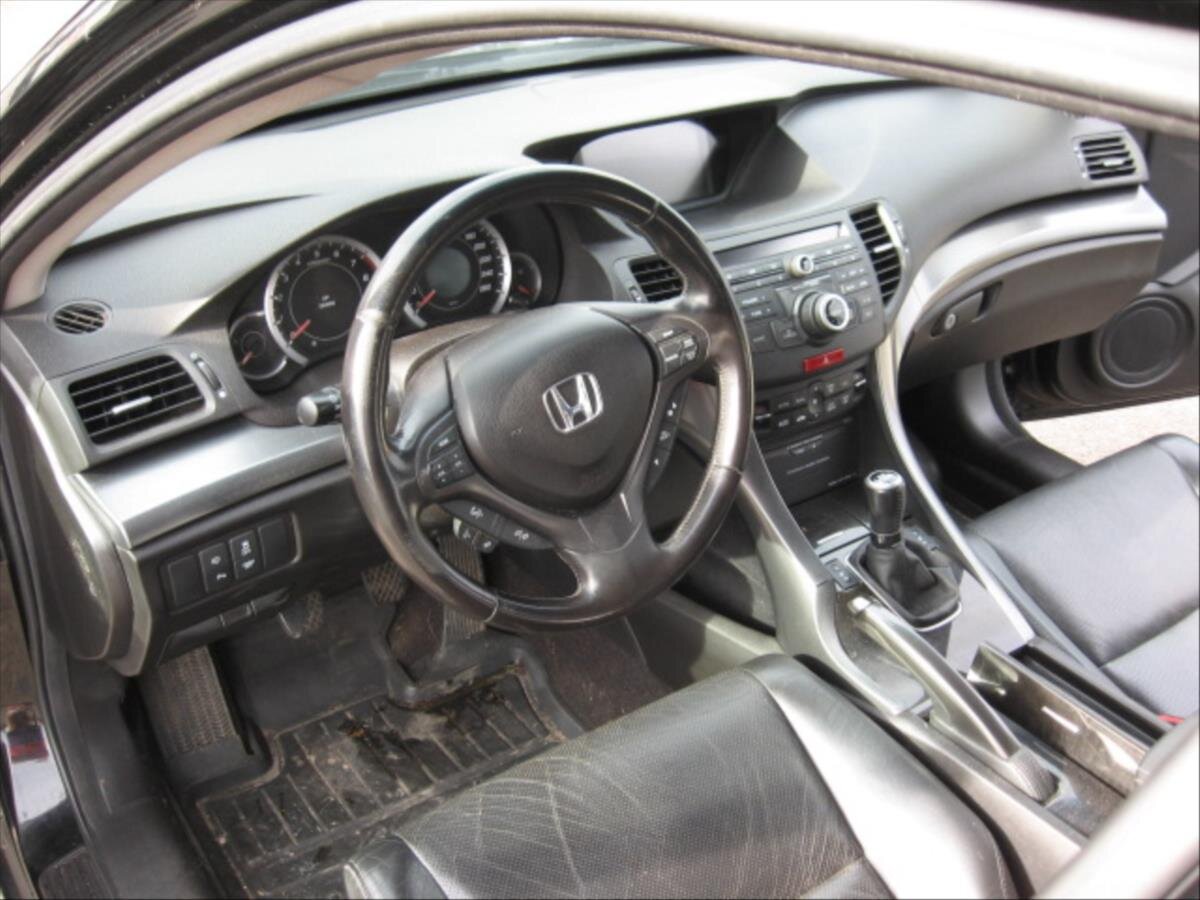 Honda Accord Kombi 2,4 l 148 kw