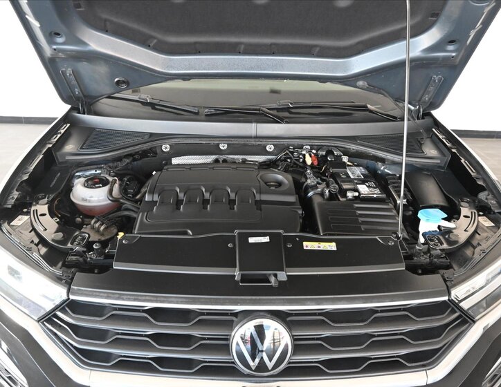 Volkswagen T-Roc SUV 1,6 l 85 kw
