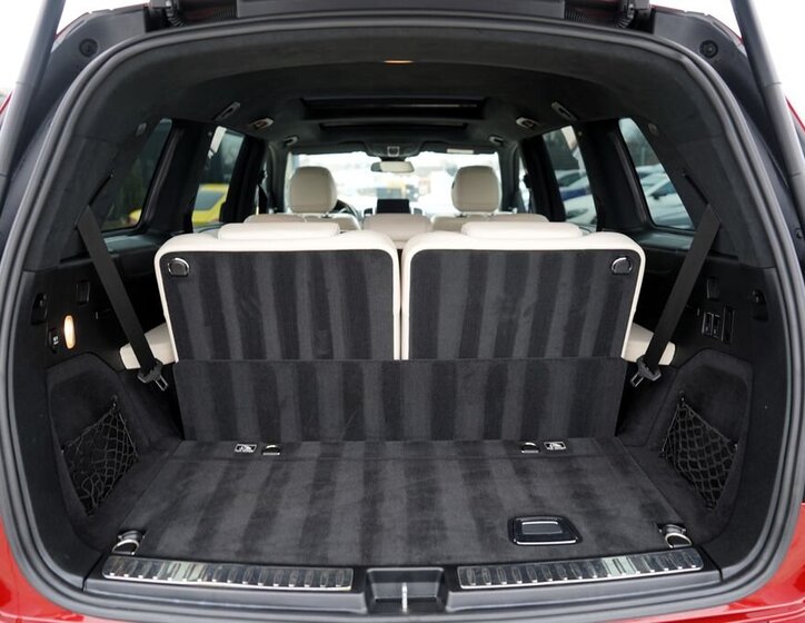 Mercedes-Benz GLS SUV 3,0 l 190 kw