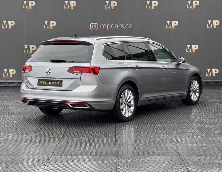 Volkswagen Passat Kombi 1,5 l 110 kw