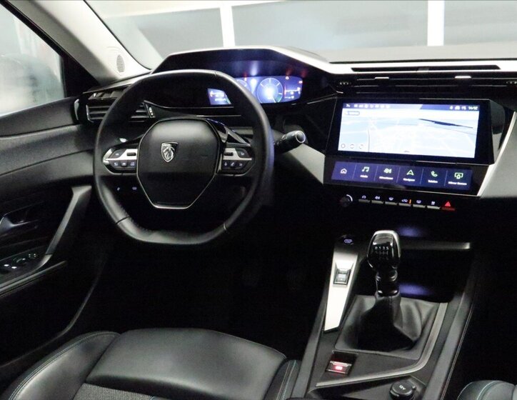 Peugeot 308 Hatchback 1,2 l 96 kw