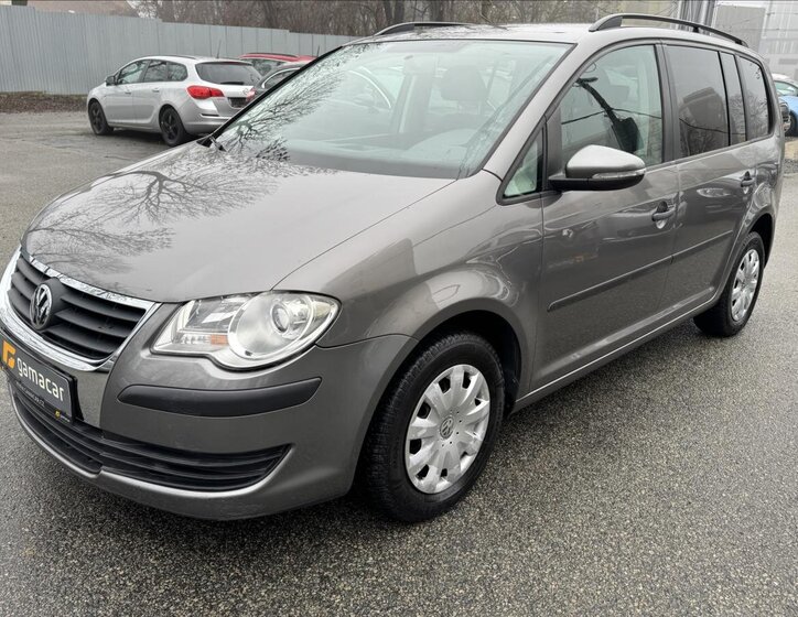 Volkswagen Touran 13