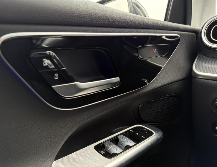 Mercedes-Benz GLC SUV / Terénní 2,0 l 150 kw