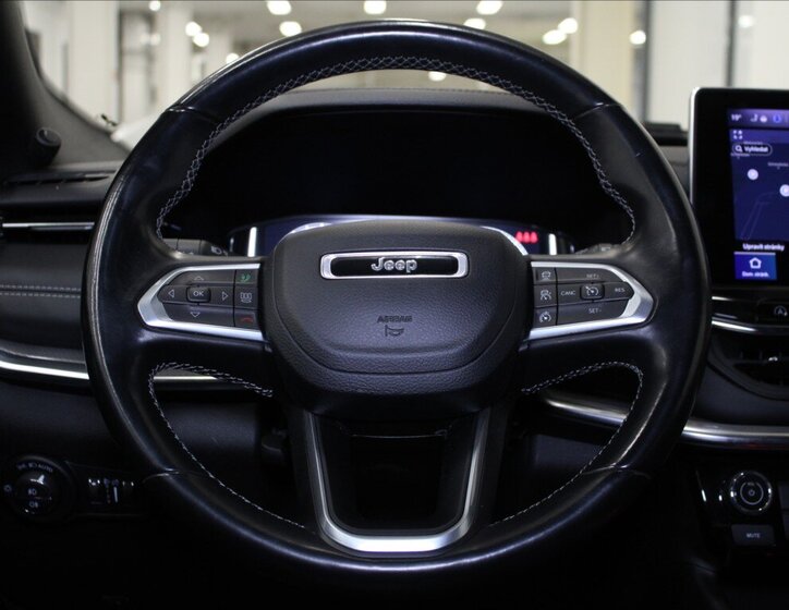 Jeep Compass SUV / Terénní 1,3 l 110 kw