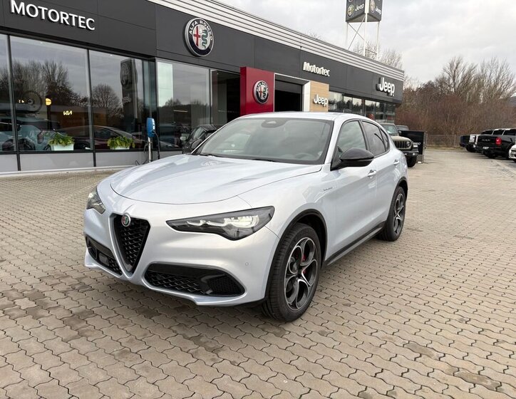 Alfa Romeo Stelvio 3