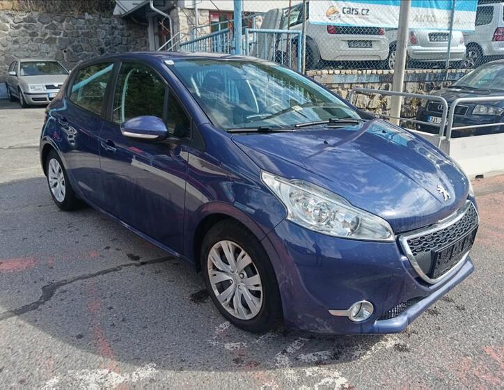 Peugeot 208 15