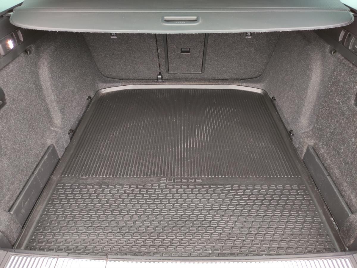 Škoda Superb Kombi 2,0 l 140 kw