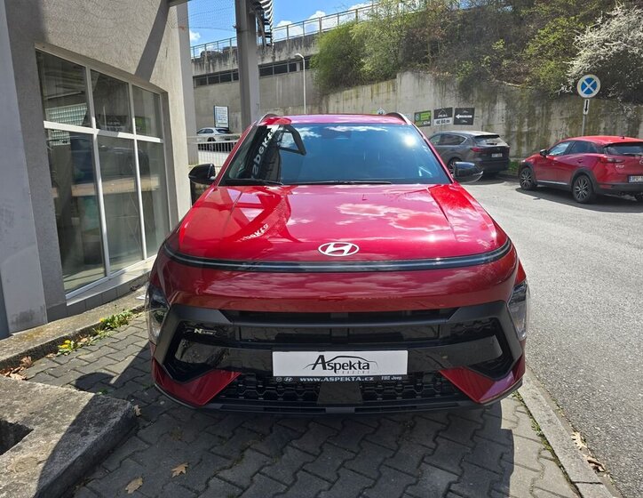 Hyundai Kona SUV / Terénní 1,6 l 125 kw