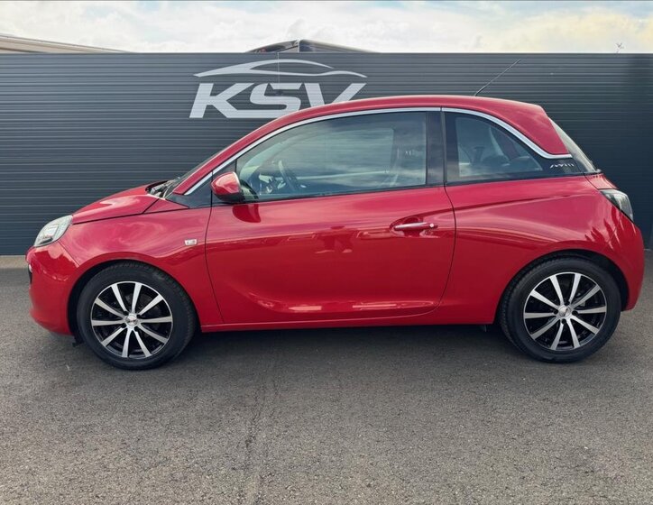 Opel Adam Hatchback 1,4 l 64 kw