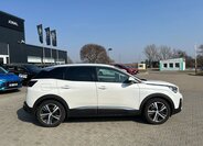 Peugeot 3008 SUV / Terénní 1,5 l 96 kw