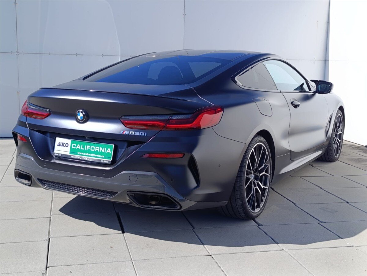 BMW Řada 8 Kupé 4,4 l 390 kw